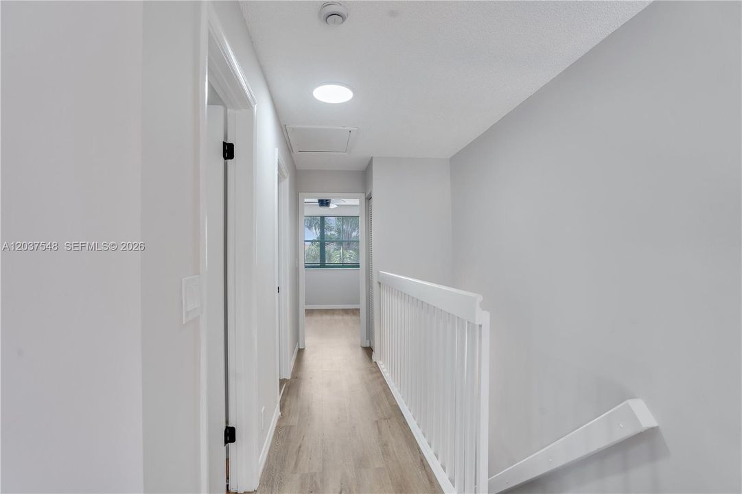 For Sale: $469,900 (4 beds, 2 baths, 1812 Square Feet)