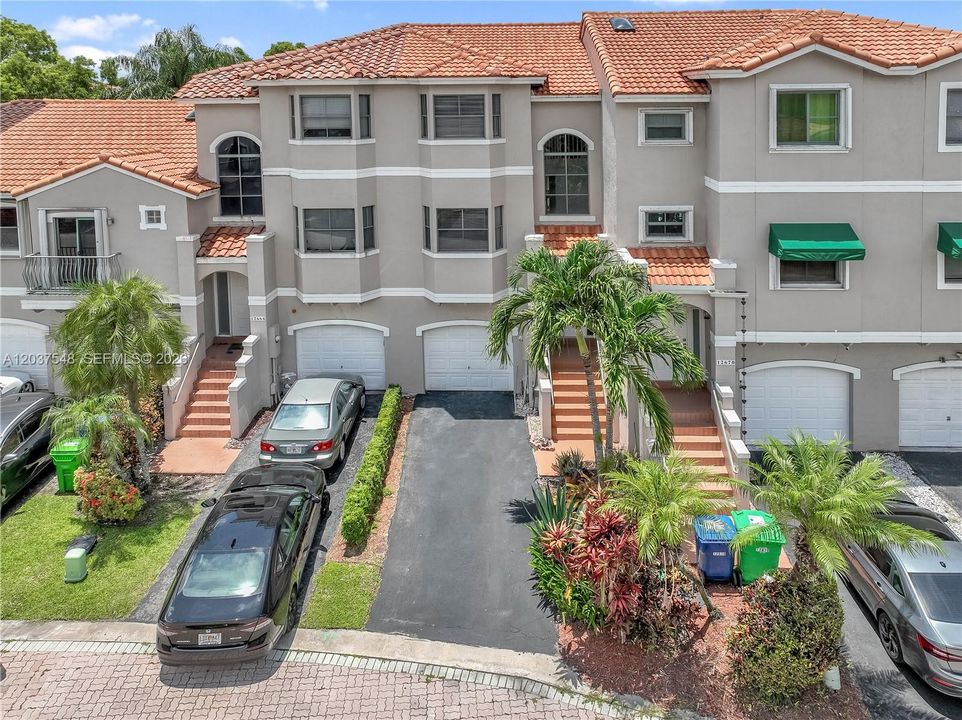 For Sale: $469,900 (4 beds, 2 baths, 1812 Square Feet)
