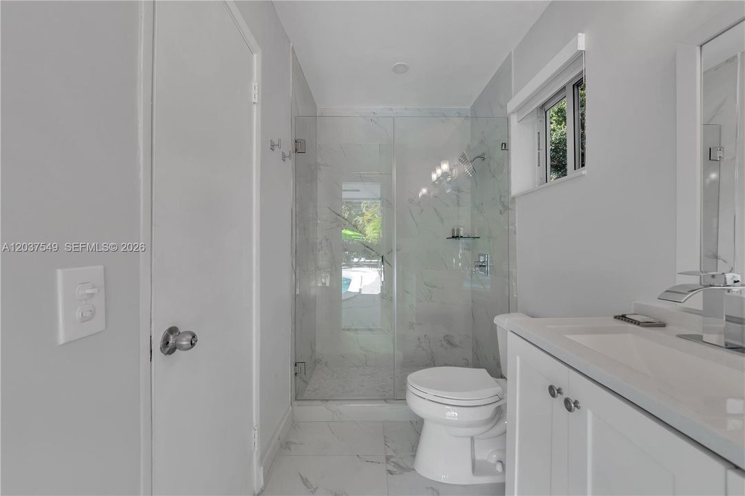 В аренду: $4,950 (3 спален, 2 ванн, 1494 Квадратных фут)