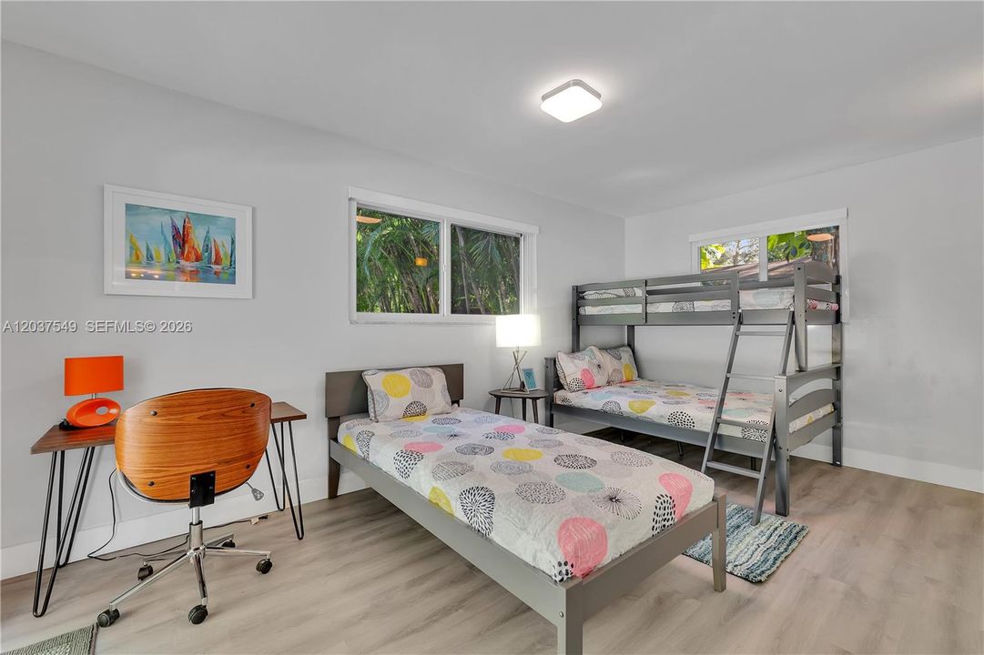 В аренду: $4,950 (3 спален, 2 ванн, 1494 Квадратных фут)