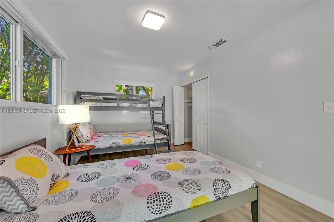 В аренду: $4,950 (3 спален, 2 ванн, 1494 Квадратных фут)