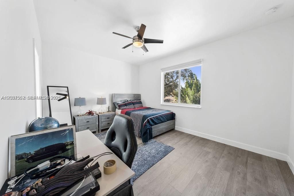 For Rent: $9,995 (4 beds, 4 baths, 2650 Square Feet)