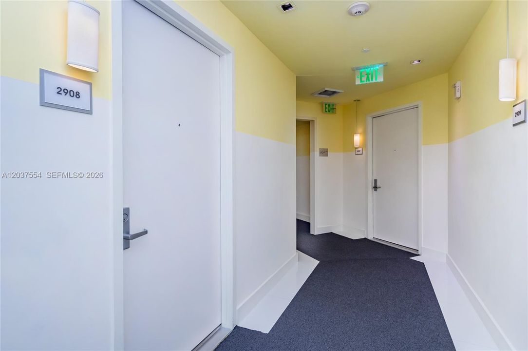 For Sale: $450,000 (0 beds, 1 baths, 598 Square Feet)