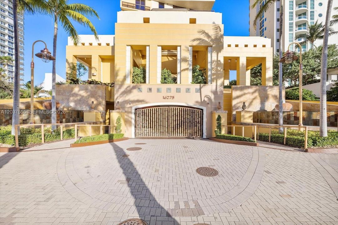 В аренду: $7,500 (2 спален, 2 ванн, 1798 Квадратных фут)