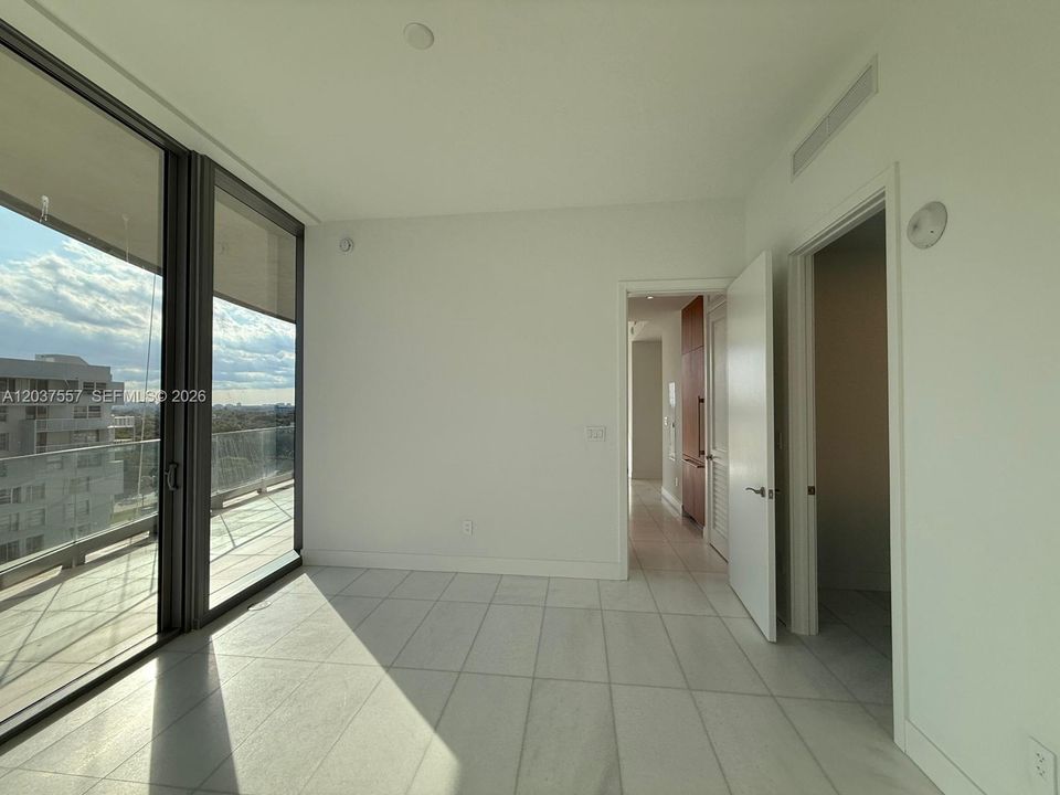 For Rent: $9,500 (2 beds, 2 baths, 1179 Square Feet)