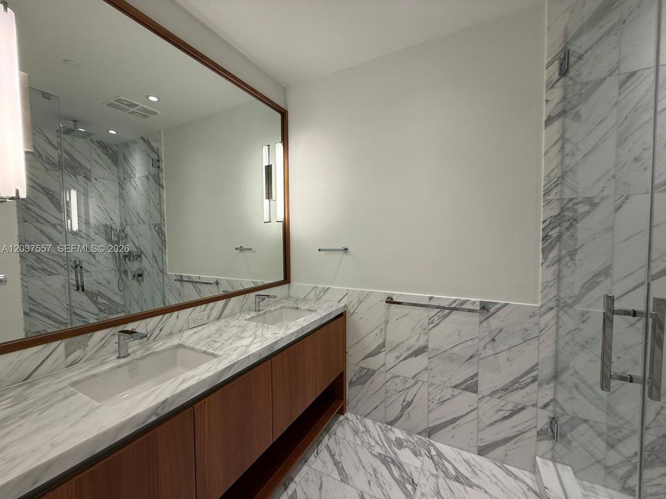 For Rent: $9,500 (2 beds, 2 baths, 1179 Square Feet)