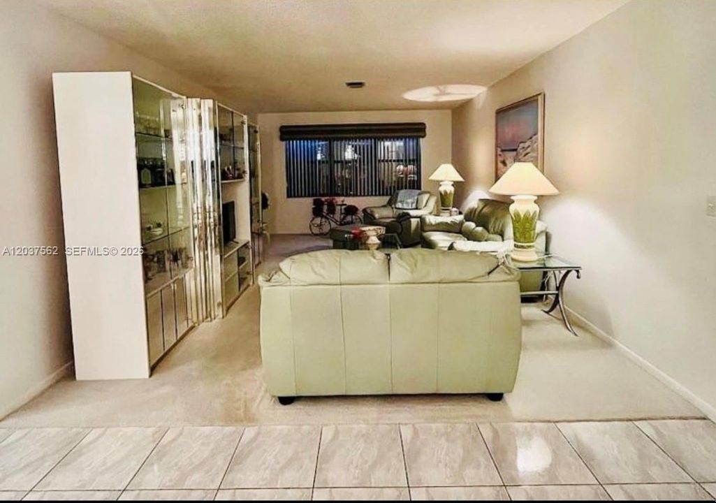 For Sale: $250,000 (2 beds, 2 baths, 1298 Square Feet)