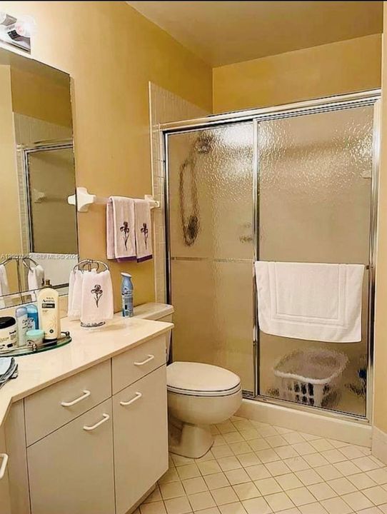 For Sale: $250,000 (2 beds, 2 baths, 1298 Square Feet)