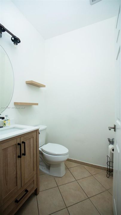 For Rent: $2,999 (3 beds, 2 baths, 1587 Square Feet)
