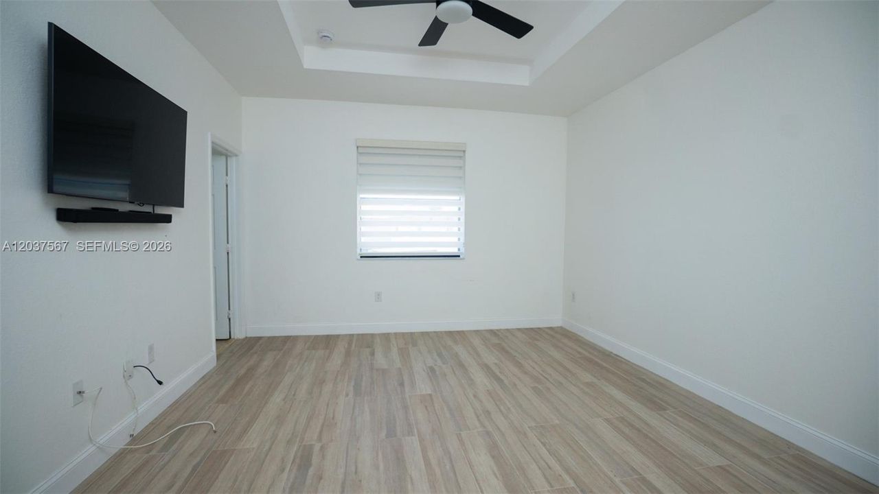 For Rent: $2,999 (3 beds, 2 baths, 1587 Square Feet)