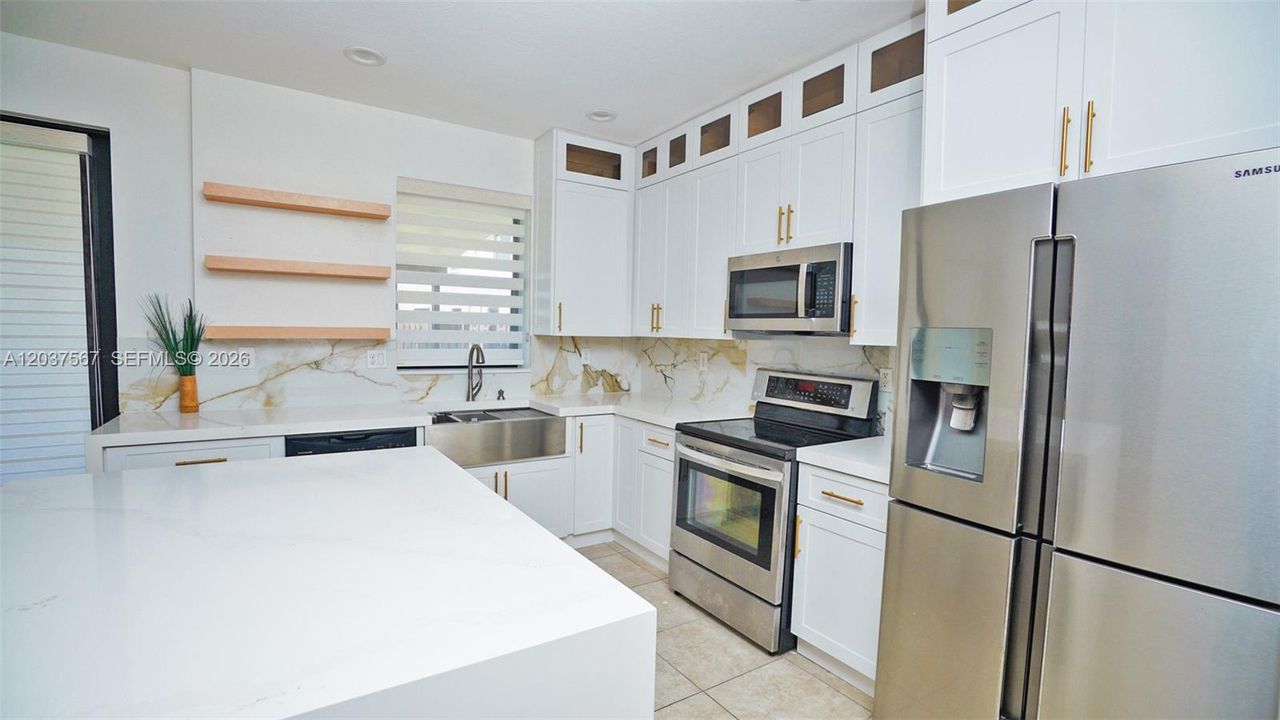 For Rent: $2,999 (3 beds, 2 baths, 1587 Square Feet)