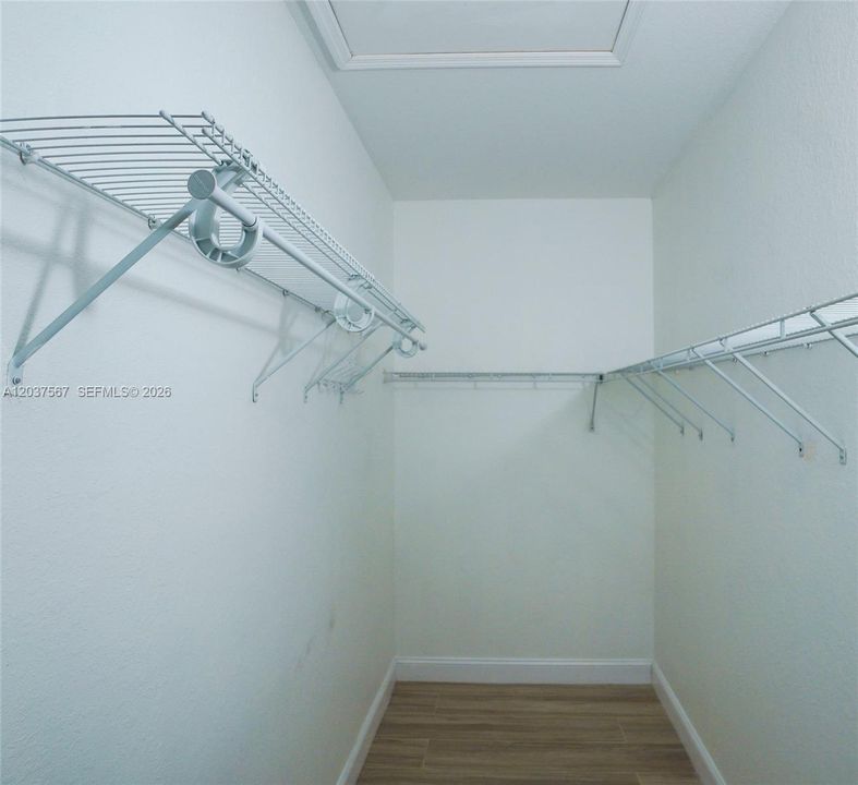For Rent: $2,999 (3 beds, 2 baths, 1587 Square Feet)