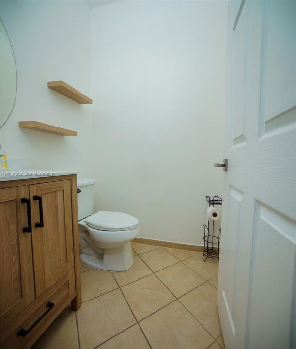 For Rent: $2,999 (3 beds, 2 baths, 1587 Square Feet)