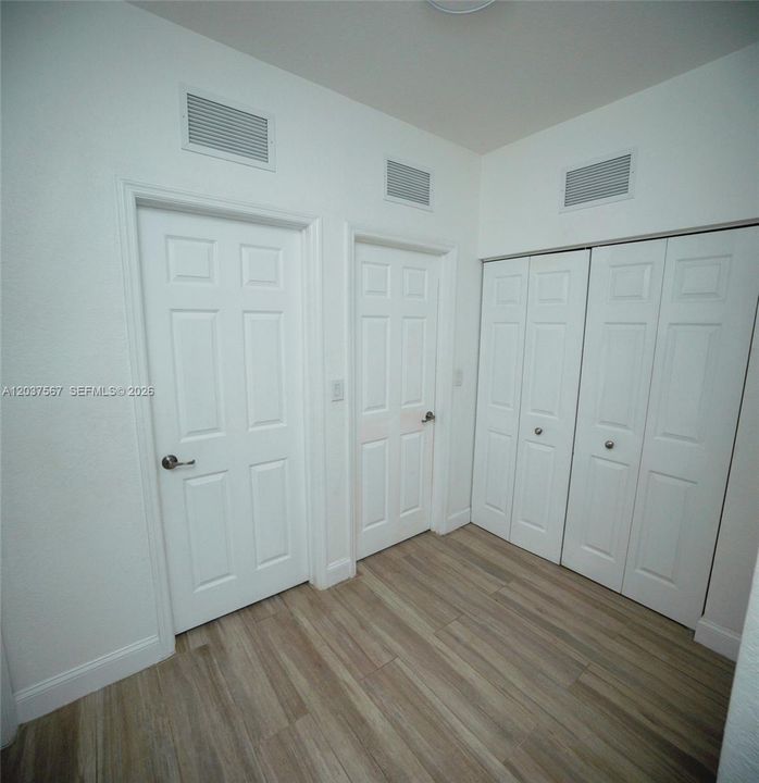 For Rent: $2,999 (3 beds, 2 baths, 1587 Square Feet)