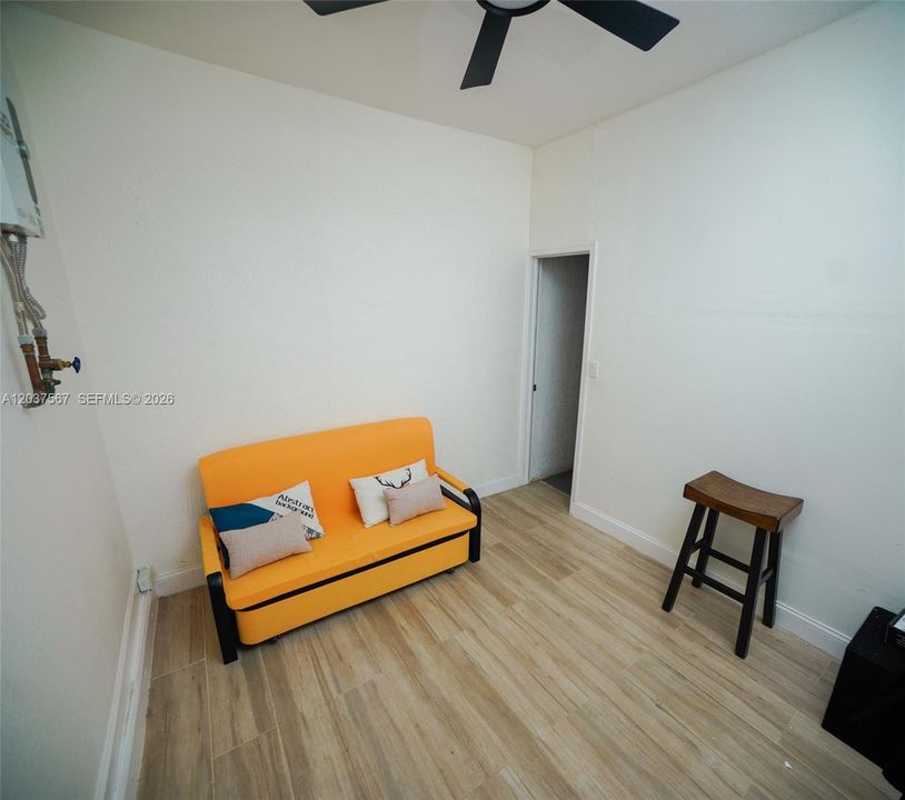 For Rent: $2,999 (3 beds, 2 baths, 1587 Square Feet)