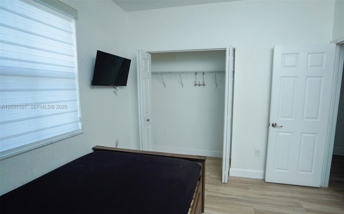 For Rent: $2,999 (3 beds, 2 baths, 1587 Square Feet)