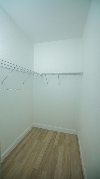 For Rent: $2,999 (3 beds, 2 baths, 1587 Square Feet)