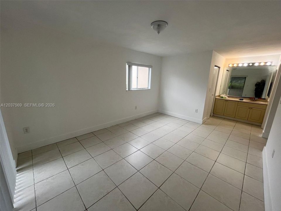 В аренду: $2,800 (3 спален, 2 ванн, 1020 Квадратных фут)