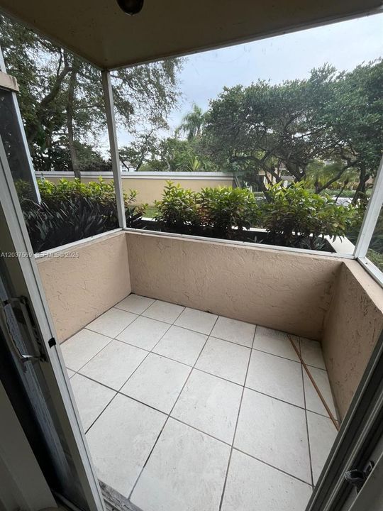 В аренду: $2,800 (3 спален, 2 ванн, 1020 Квадратных фут)