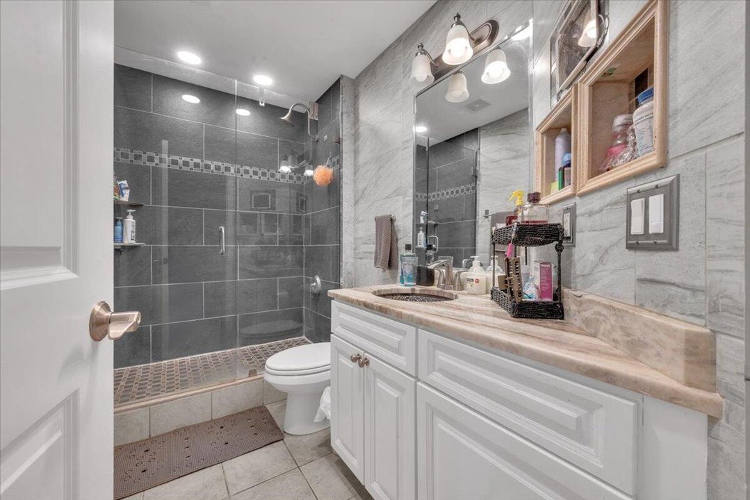 Ground floor full bath