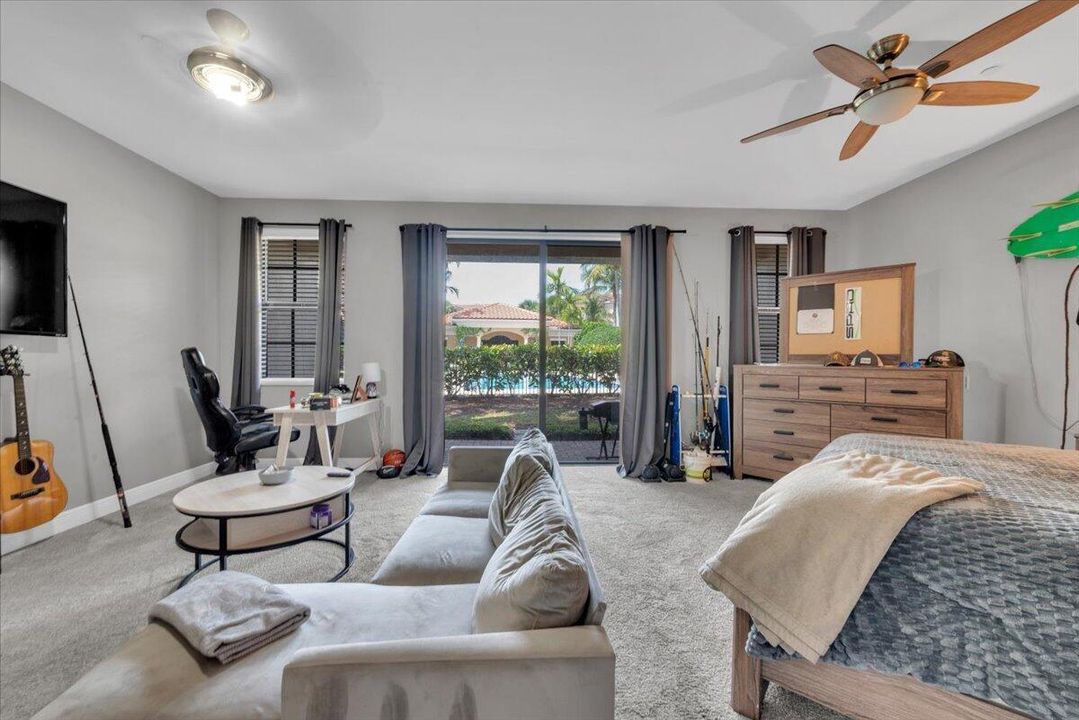 Ground floor bedroom