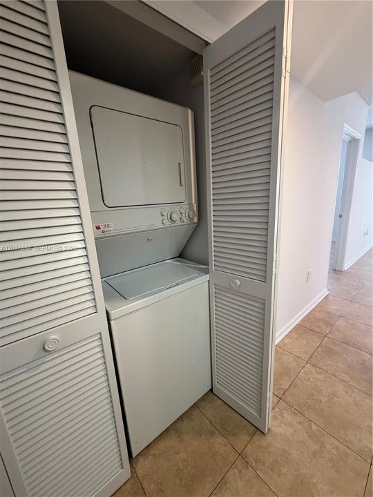 В аренду: $2,250 (1 спален, 1 ванн, 620 Квадратных фут)