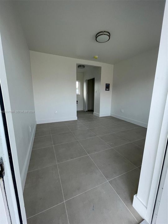 For Rent: $1,100 (0 beds, 1 baths, 6207 Square Feet)