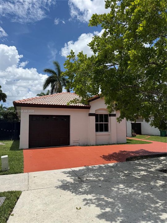For Sale: $729,900 (3 beds, 2 baths, 1935 Square Feet)