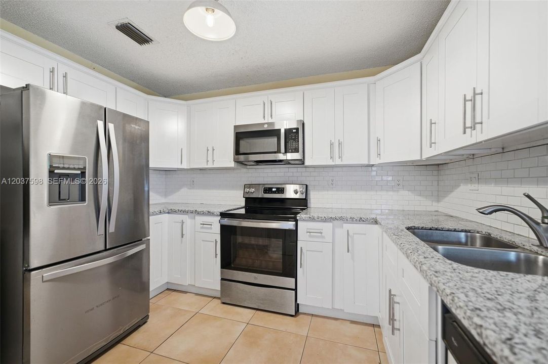 En Venta: $580,000 (3 camas, 2 baños, 1520 Pies cuadrados)