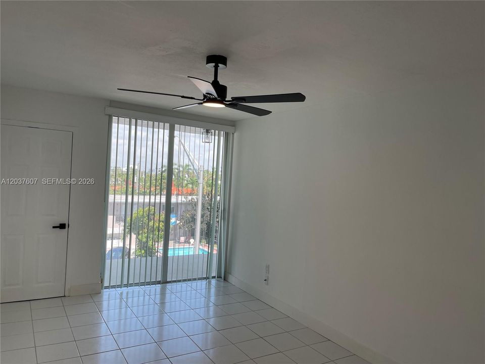 В аренду: $2,800 (2 спален, 2 ванн, 1115 Квадратных фут)