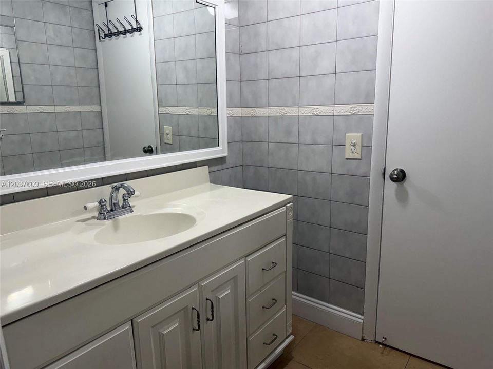 En Renta: $1,750 (1 camas, 1 baños, 677 Pies cuadrados)