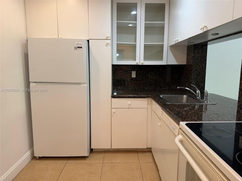 En Renta: $1,750 (1 camas, 1 baños, 677 Pies cuadrados)