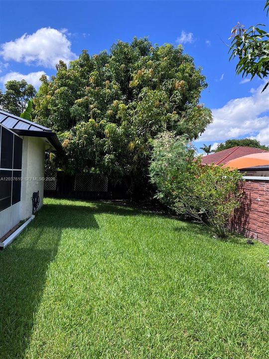 For Rent: $3,400 (3 beds, 2 baths, 2140 Square Feet)