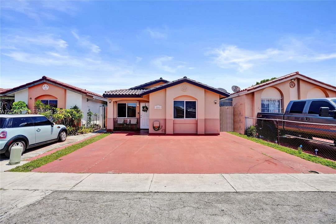 For Sale: $528,250 (3 beds, 2 baths, 1170 Square Feet)