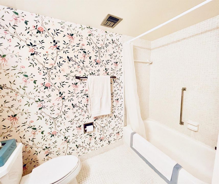 BATHROOM TUB