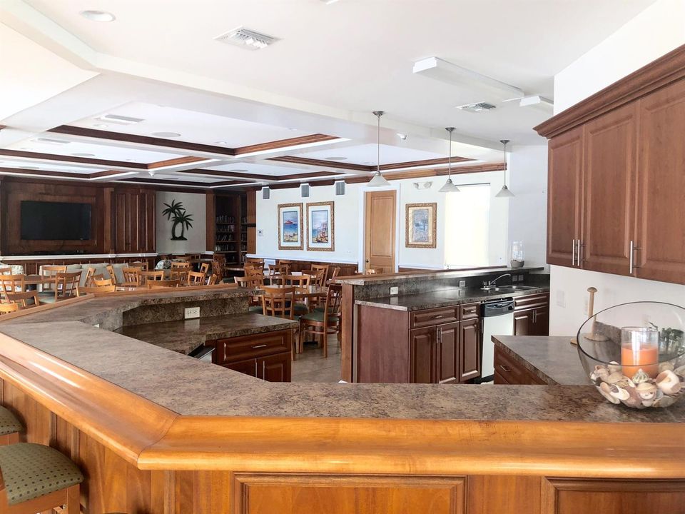 OWNERS BAR AREA