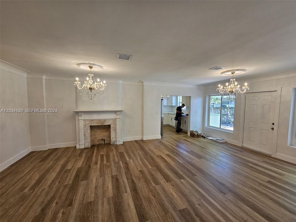 For Rent: $3,600 (3 beds, 1 baths, 1630 Square Feet)