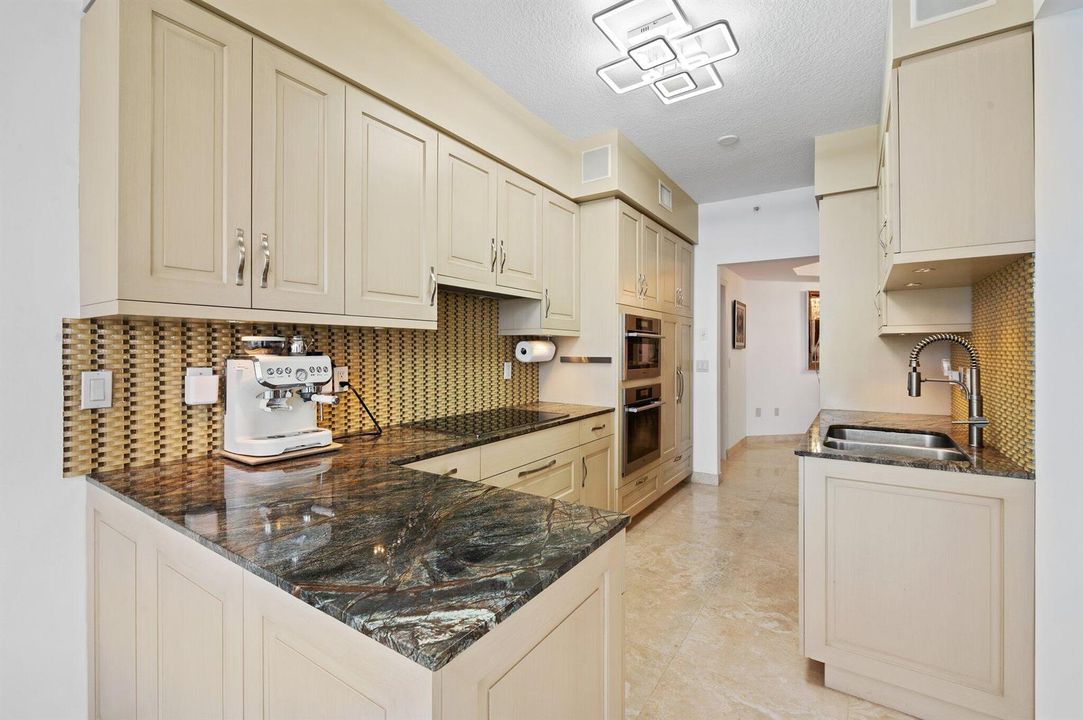 13-web-or-mls-6051-n-ocean-dr-607