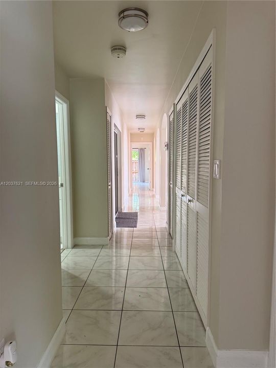 For Rent: $3,650 (3 beds, 2 baths, 1935 Square Feet)