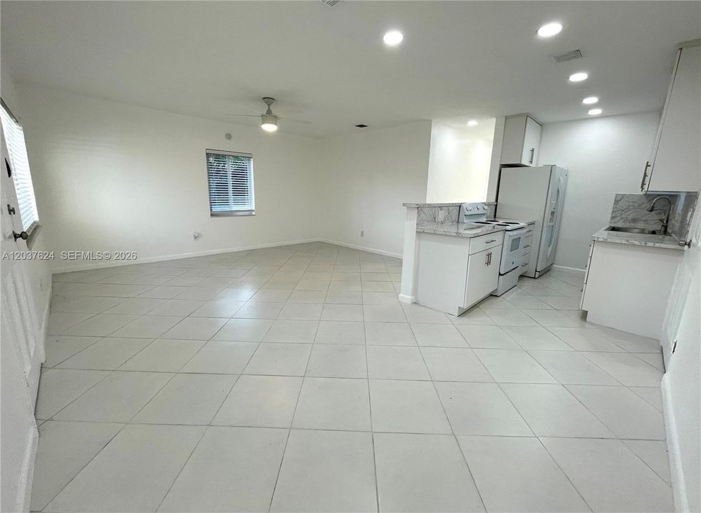En Renta: $3,000 (4 camas, 1 baños, 1276 Pies cuadrados)