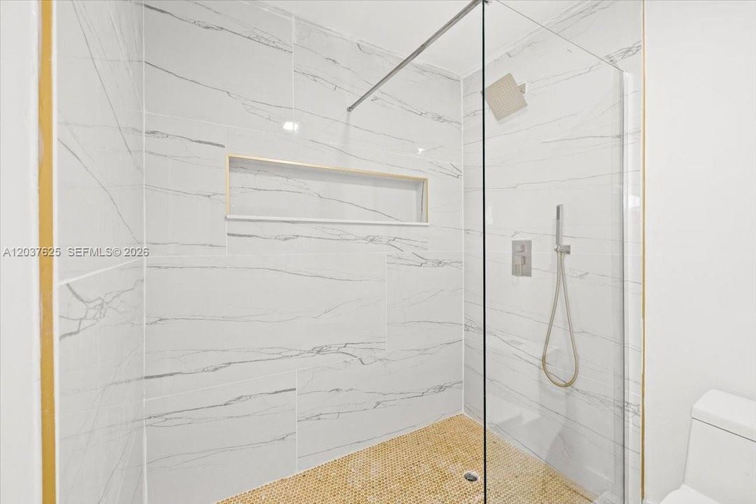 For Sale: $505,000 (3 beds, 2 baths, 1328 Square Feet)