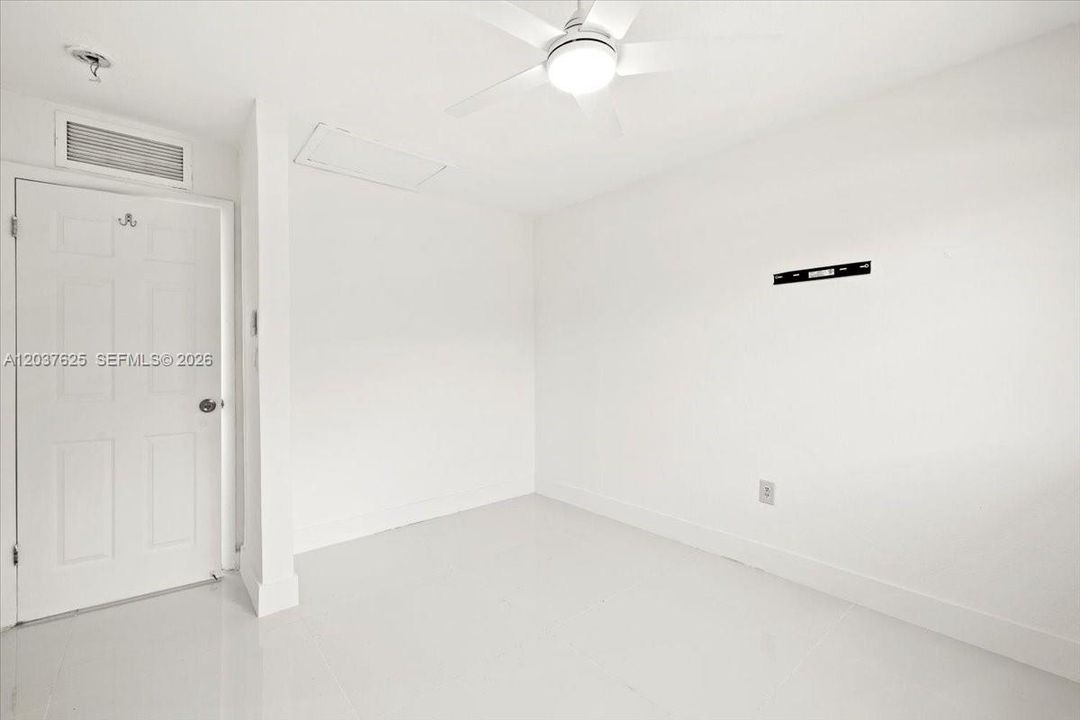For Sale: $505,000 (3 beds, 2 baths, 1328 Square Feet)