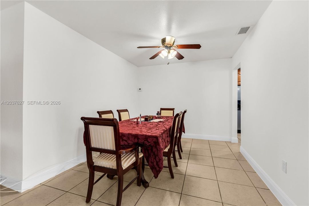 For Sale: $599,000 (3 beds, 2 baths, 1561 Square Feet)