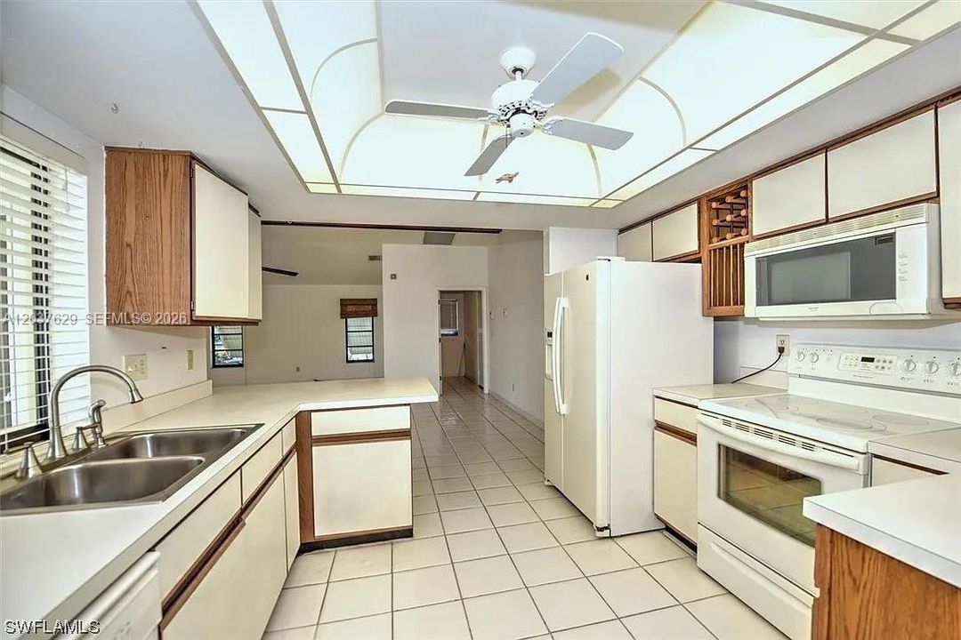 For Rent: $3,300 (3 beds, 2 baths, 0 Square Feet)