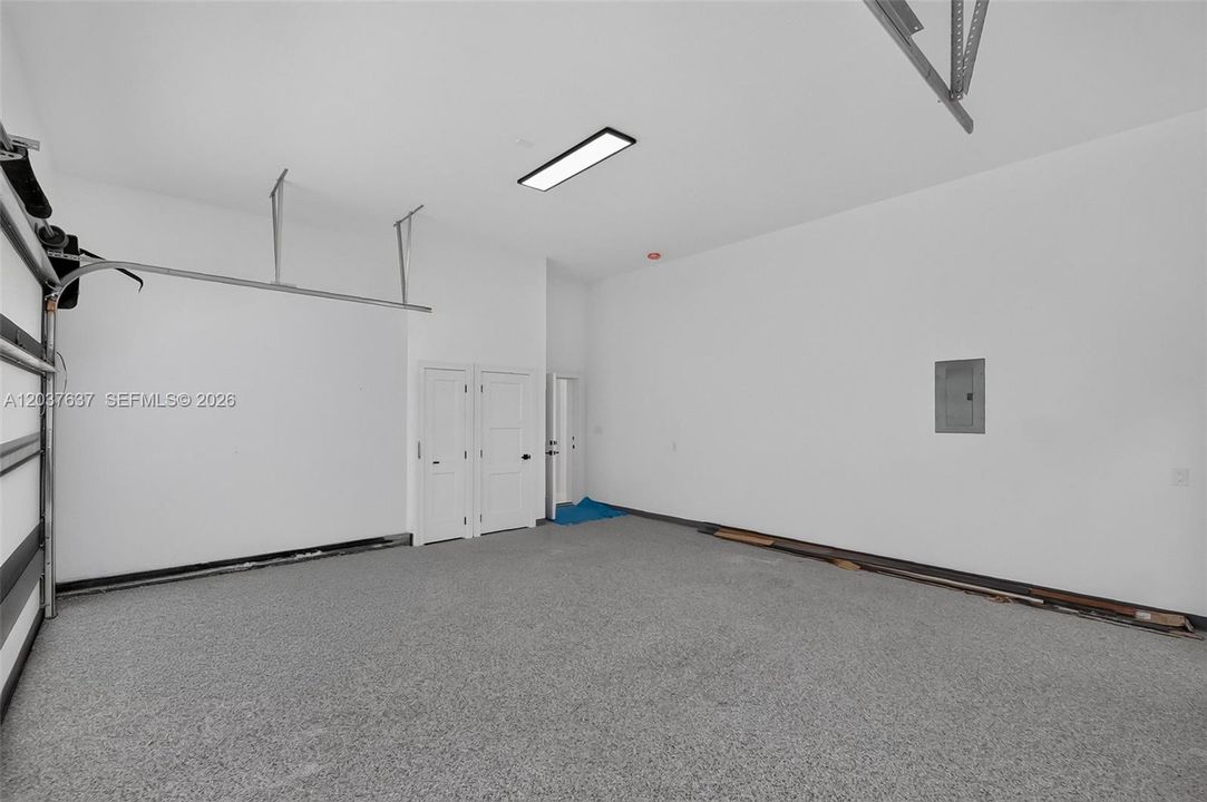 En Venta: $4,395,000 (3 camas, 3 baños, 3500 Pies cuadrados)