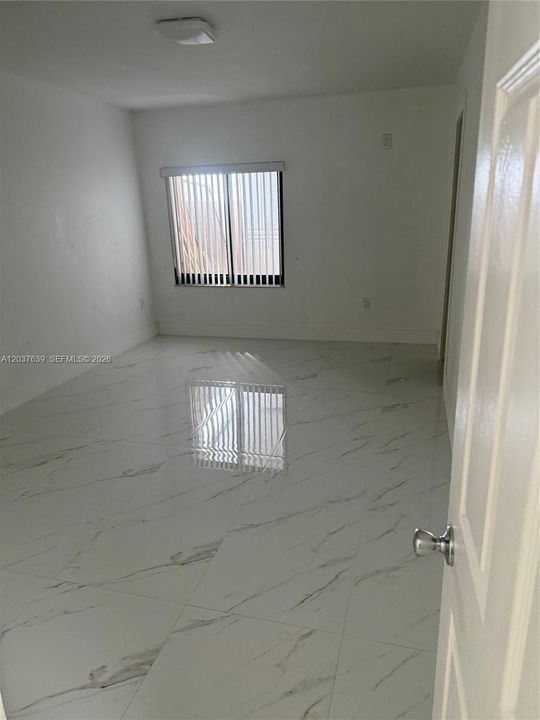 For Rent: $2,900 (2 beds, 2 baths, 1030 Square Feet)