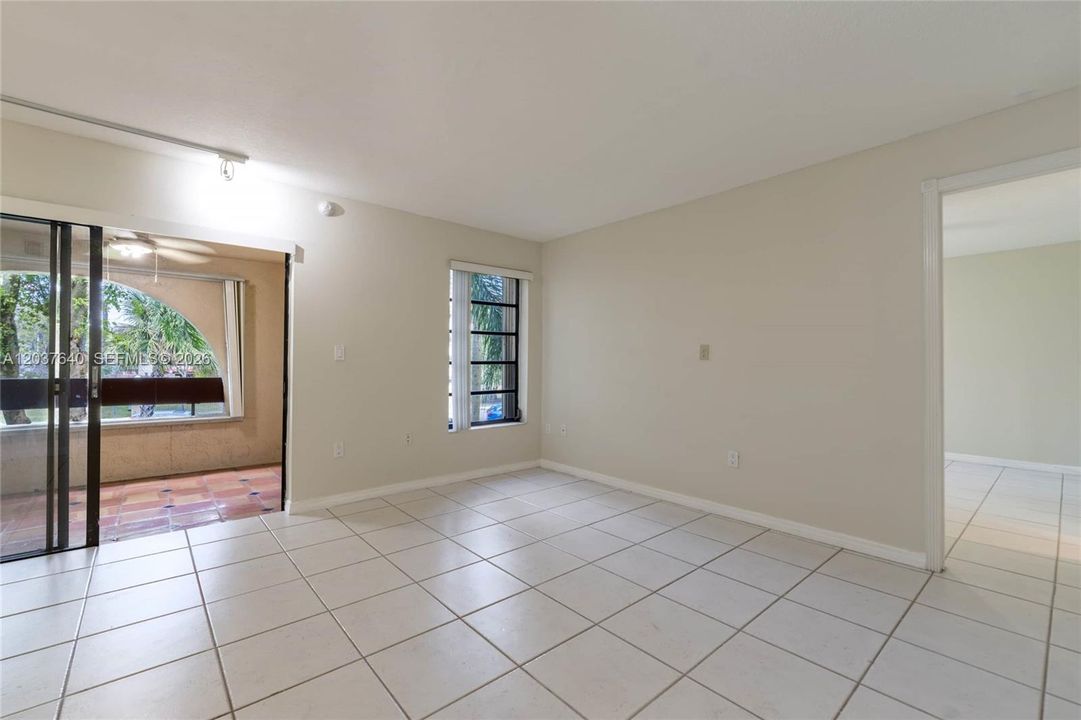 For Rent: $2,150 (1 beds, 1 baths, 750 Square Feet)