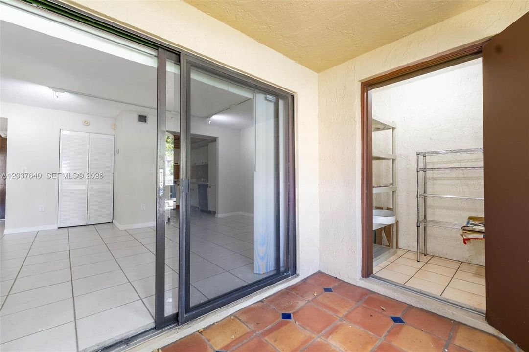 For Rent: $2,150 (1 beds, 1 baths, 750 Square Feet)