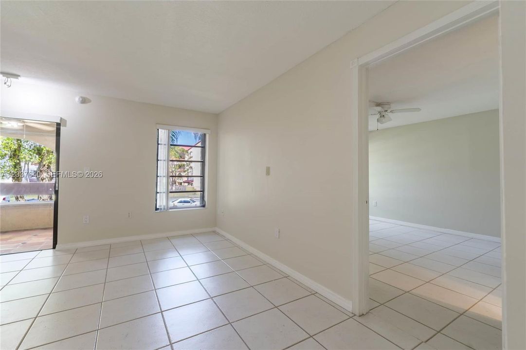 For Rent: $2,150 (1 beds, 1 baths, 750 Square Feet)