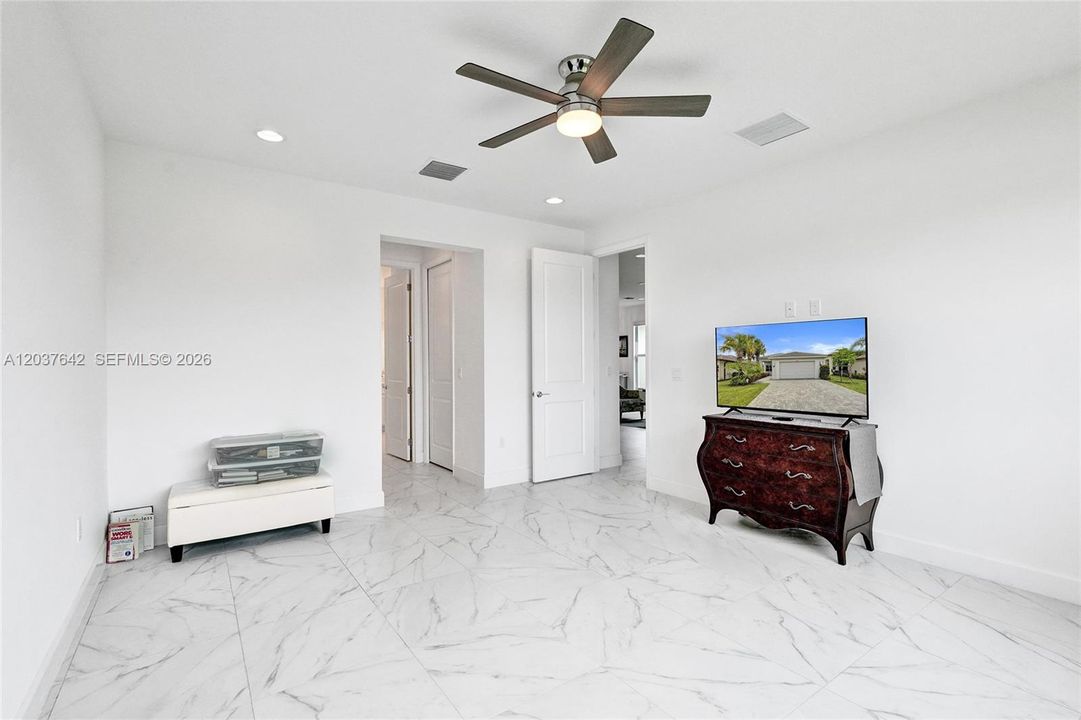 For Sale: $649,000 (4 beds, 2 baths, 2254 Square Feet)